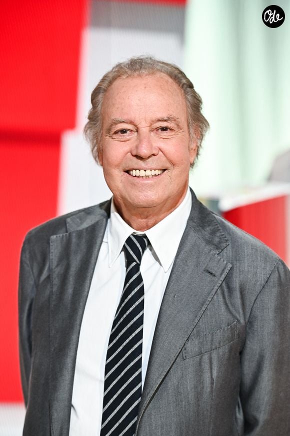 Exclusif - Michel Leeb - Enregistrement de l'émission "Vivement Dimanche" au Studio Gabriel à Paris, présentée par M.Drucker et diffusée le 5 octobre sur France 3 © Guillaume Gaffiot / Bestimage
