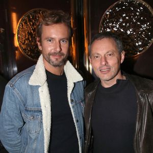 Exclusif - Marc-Olivier Fogiel et son mari François Roelants - Personnalités à la première représentation du show de A.Sublet "Tous les risques n'auront pas la saveur du succès" au Théâtre Antoine à Paris. Le 13 novembre 2023
© Bertrand Rindoff / Bestimage