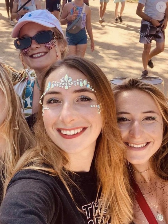 “Je reviens aux choses simples”, prévient-elle dans son vlog

Instagram @violettedorange