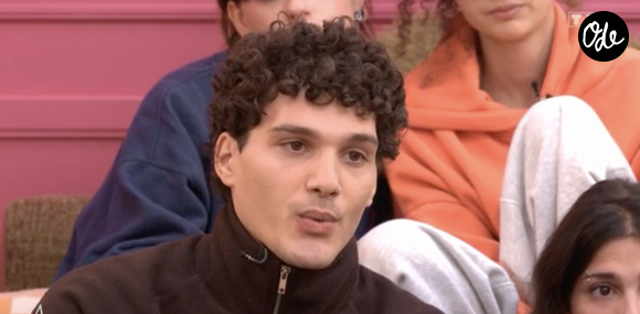 Mais Khalil, nommé avec Félix et Mélina, a surpris tout le monde en annonçant son départ.

Capture d'écran TF1 LA Quotidienne