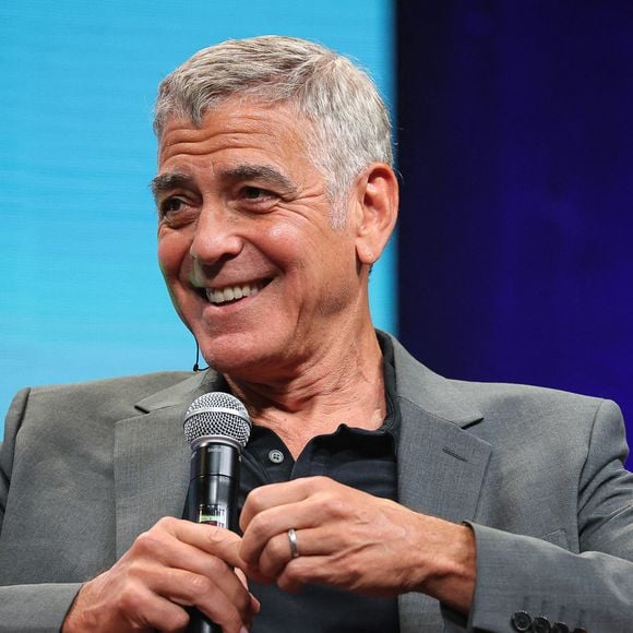 La soirée a permis de récolter plus de 700 000 euros au profit des enfants malades, de leurs familles et de la recherche contre le cancer.

George Clooney à Cuneo, en Italie, le 8 avril 2026.

© Renata Roattino/LPS via ZUMA Press / Bestimage Wire / Bestimage