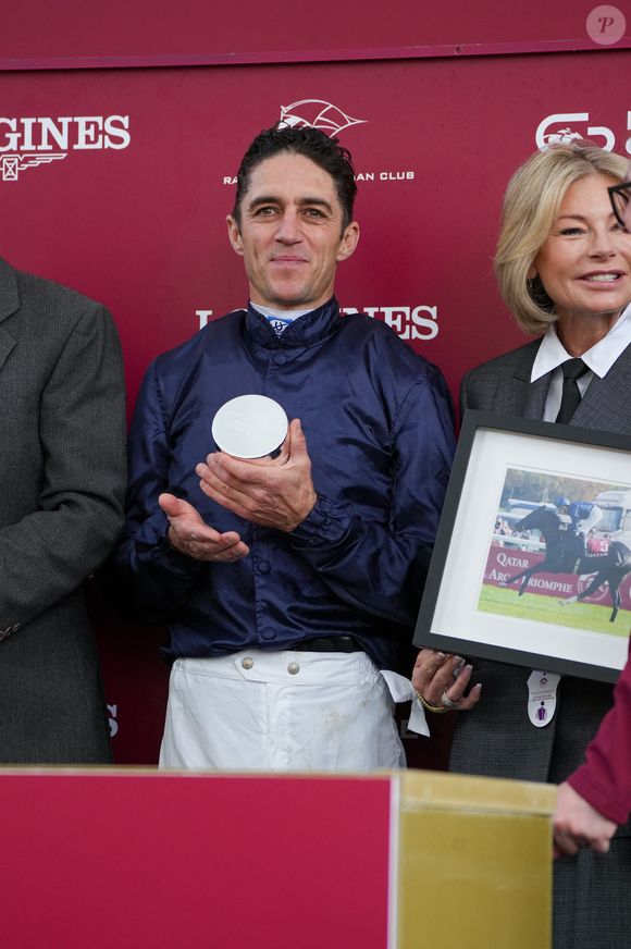 Christophe Soumillon - 104ème édition du Qatar Prix de l’Arc de Triomphe à l'hippodrome Paris Longchamp le 5 octobre 2025. © Anne-Sophie Guebey/Bestimage
