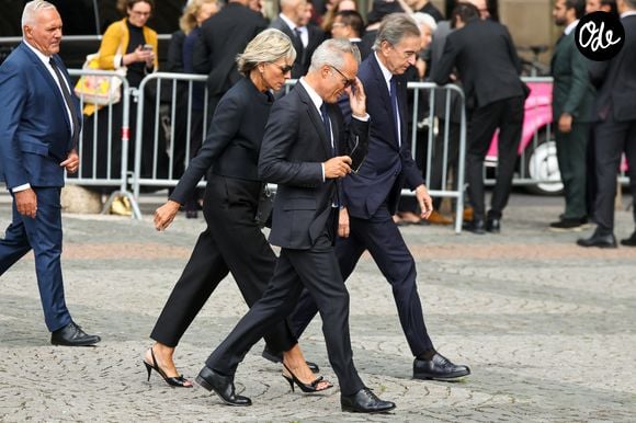 Le clan Arnault était dignement représenté

Olivier Bialobos, Bernard Arnault et sa femme Hélène Mercier-Arnault Arrivées aux obsèques de Mathilde Favier en l'église Saint-Sulpice à Paris, le 31 aout 2026. © Dominique Jacovides-Cyril Moreau/Bestimage #