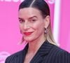 "On s'est rencontrés au championnat du monde d'électro, c'était au Théâtre de Chaillot et moi, c'est une discipline que je ne connaissais pas du tout, donc je venais vraiment en grande curiosité", a-t-elle raconté avec le sourire

Fauve Hautot sur le pink carpet de la cérémonie de clôture du festival Canneseries saison 8 au palais des festivals à Cannes le 29 avril 2025.
© Denis Guignebourg / Bestimage