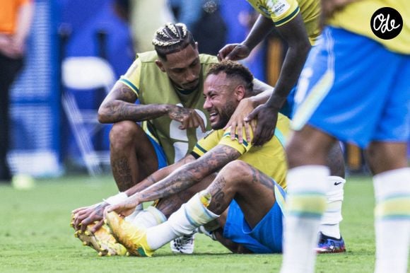 Les images des deux stars en larmes ont rappelé que même les plus grands sportifs connaissent des moments de profonde vulnérabilité.

Neymar après la défaite du Brésil contre la Norvège lors de la Coupe du monde 2026 au Jersey Stadium de New York, le 5 juillet 2026.

© SPP / PsnewZ / Bestimage