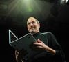 Mais cette cérémonie pourrait bientôt être éclipsée par celle d’Eve Jobs, la fille du célèbre entrepreneur Steve Jobs.

Steve Jobs, directeur général d'Apple, dévoile un nouveau MacBook Air lors du salon Macworld 2008 à San Francisco, en Californie, le 15 janvier 2008. (Photo Koichi Mitsui/AFLO)