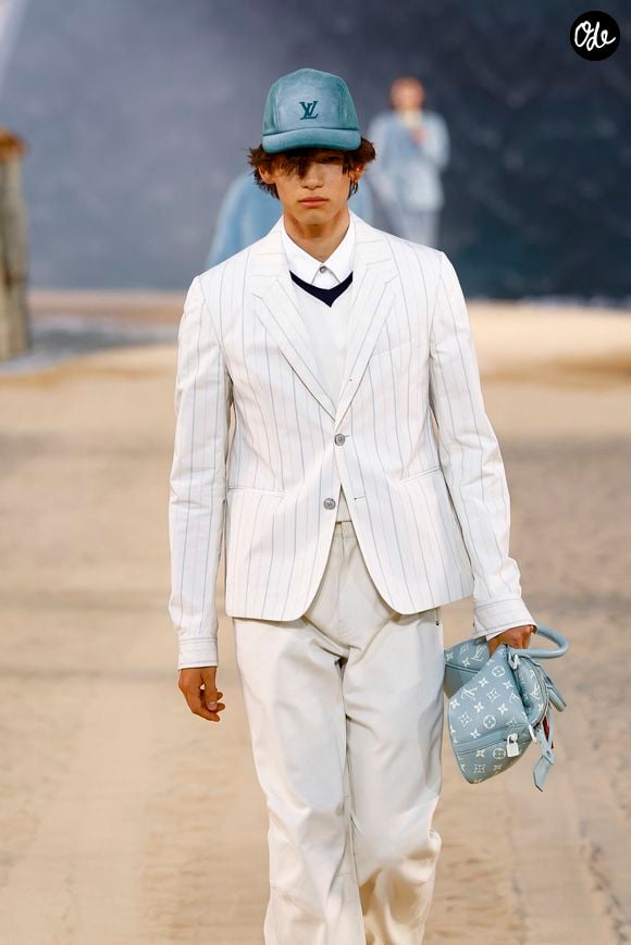 Défilé de mode Louis Vuitton Prêt à Porter Collection Homme Printemps/Été 2027 lors de la Fashion Week de Paris, à la Cité Internationale Universitaire de Paris, France, le 23 juin 2026. © Bestimage
