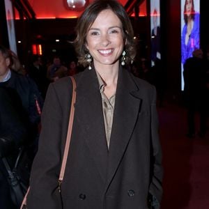 Isabelle Ithurburu en backstage lors de la soirée de gala de la Fondation Recherche Alzheimer- Paris 2026 à l'Olympia le 30 mars 2026. © Rindoff / Borde / Bestimage