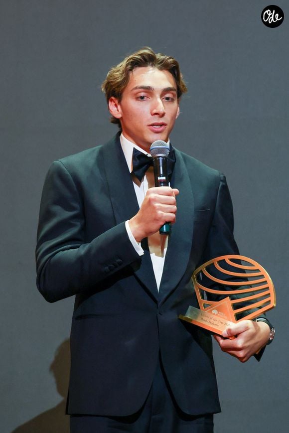 Le sauteur à la perche suédois Armand Duplantis lors des World Athletics Awards 2025 à Monaco, le 30 novembre 2025. © Claudia Albuquerque/Bestimage