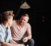 Au lieu d'imposer un refus frontal, l'expert recommande d'utiliser l'art du questionnement stratégique.

Pexels/julia-m-cameron