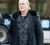 Il affirme utiliser cette pratique notamment lorsqu’il est stressé ou blessé et dit ne pas savoir s’il s’agit d’un don.

Emmanuel Petit - Arrivées à la cérémonie religieuse en hommage à Rolland Courbis en l’église de la Madeleine à Paris, France, le 14 janvier 2026. © Jacovides-Moreau/Bestimage