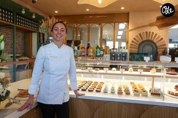 Très attachée à l’île de Ré, où elle passait ses vacances enfant, elle réalise ainsi un projet personnel.

La meilleure pâtissière du monde Nina Métayer lors de l'inauguration de sa boulangerie-pâtisserie "Fournil par Nina" à La Rochelle, France, le 16 novembre 2024.  © Jean-Marc Lhomer/Bestimage