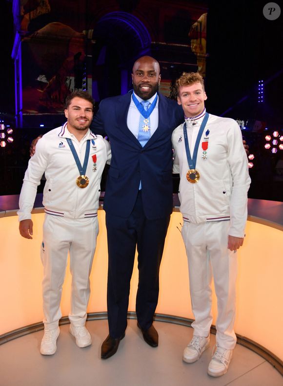 Exclusif -  Antoine Dupont, Teddy Riner, Léon Marchand - Backstage - Personnalités sur le plateau de l'émission "Paris 2024 : merci ! La grande soirée événement" sur les Champs-Elysées à Paris, à l'occasion des Jeux Olympiques et Paralympiques Paris 2024, diffusée en direct sur France 2, le 14 septembre 2024
© Perusseau-Ramsamy / Bestimage