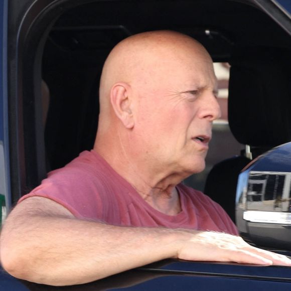 Retiré des plateaux de tournage depuis plusieurs années, Bruce Willis est aujourd'hui atteint de démence fronto-temporale (DFT)

Bruce Willis à Los Angeles