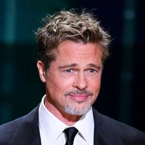"Brad Pitt ! (Rires) Je suis un très grand fan. Je lui ai déjà demandé une photo il y a quelques années, mais il avait refusé. Je me dis que tourner avec lui serait une bonne occasion de retenter ma chance."

Brad Pitt remet un César d'honneur lors de la 48ème cérémonie des César à l'Olympia à Paris le 24 février 2023.
© JB Autissier / Panoramic / Bestimage