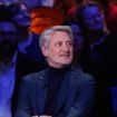 Antoine de Caunes propriétaire d'une maison en briques roses dans une ville huppée située à 2h30 de Paris