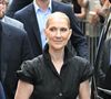 La chanteuse, atteinte du syndrome de la personne raide, se veut rassurante sur son état de santé.

Céline Dion à la sortie de l'hôtel Royal Monceau à Paris avant l'ouverture des Jeux Olympiques (JO) de Paris 2024, à Paris, France, le 24 juillet 2024.

Agence/Bestimage