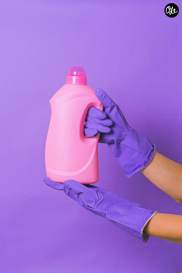 Avant toute transformation créative, un rinçage minutieux de l'emballage s'impose à la maison.
