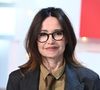 Elle décrit des crises où elle mangeait sans plaisir, parfois de façon extrême. 

Evelyne Bouix - Enregistrement de l'émission "Vivement Dimanche" au Studio Gabriel à Paris, présentée par M.Drucker et diffusée le 5 mai sur France 3. Le 29 avril 2024
© Guillaume Gaffiot / Bestimage