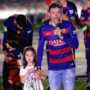 Luis Enrique et sa fille Xana - FC Barcelone s'est imposé 2-0 face au FC Séville et remporte la Coupe du Roi pour la deuxième année consécutive. Barcelone. Photo : GTRES / BESTIMAGE