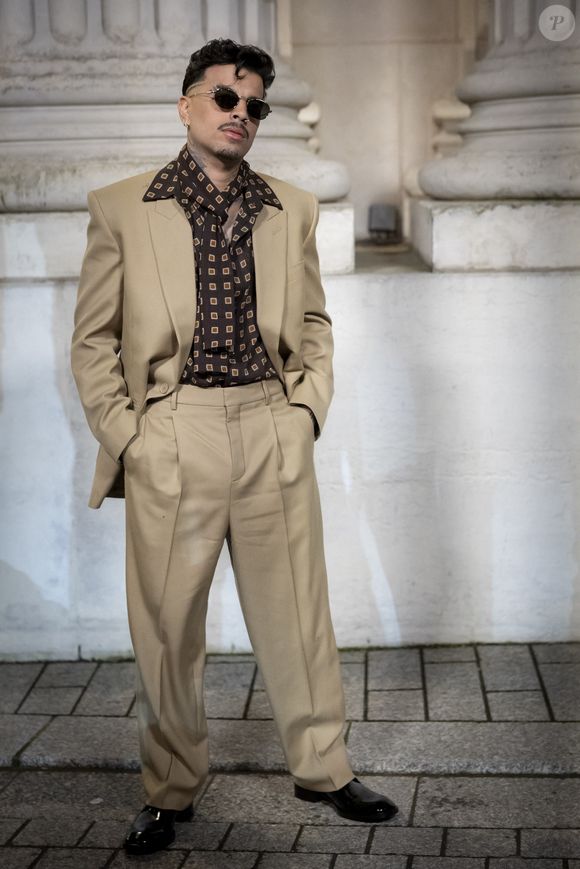 Rauw Alejandro - Photocall du défilé Saint Laurent  "Collection Masculine Prêt-à-Porter Automne/Hiver 2025-2026" lors de la Fashion Week de Paris (PFW) le 28 janvier 2025 © Olivier Borde /Bestimage