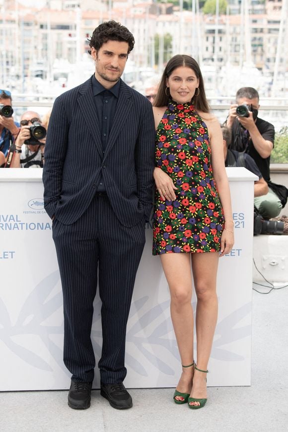 "J’ai l’impression d’être une version un peu hybride de moi-même là-bas", confie-t-il.

Louis Garrel et Laetitia Casta assistent au photocall de La Croisade lors du 74e Festival de Cannes le 12 juillet 2021 à Cannes, France. Photo by David Niviere/ABACAPRESS.COM