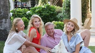 "J'aime ramasser des œufs dans le poulailler" : Maria Chiara de Bourbon des Deux-Siciles ouvre les portes de sa maison familiale et évoque son quotidien