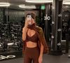 Si le but est de transformer radicalement la composition du corps, de créer du galbe (comme des fesses bombées ou des épaules dessinées) ou de perdre de la masse grasse de façon durable, la musculation est scientifiquement la plus recommandée.

Capture d'écran de Kendall Jenner, dernière publication sur les médias sociaux, 1er décembre 2025.
Citation :
"ow to pilates @alo",

Photos privées de célébrités sur les médias sociaux !