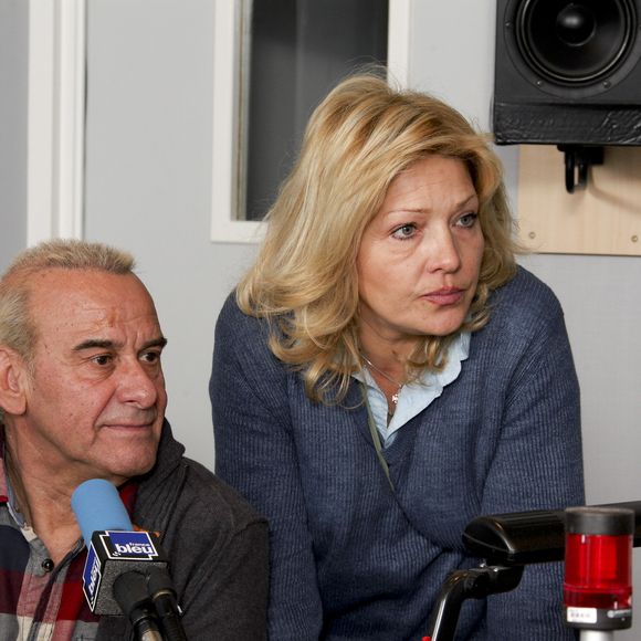 Archive - Michel Fugain et sa femme, Sanda, à l'émission "On repeint la musique" à Paris, le 29 février 2012.