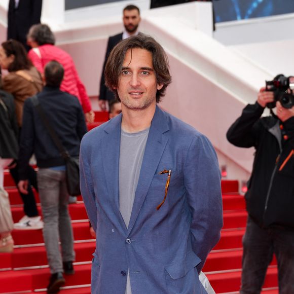 Dimitri Rassam - Montée des marches du film « Diamant Brut » lors du 77ème Festival International du Film de Cannes, au Palais des Festivals à Cannes. Le 15 mai 2024
© Jacovides-Moreau / Bestimage