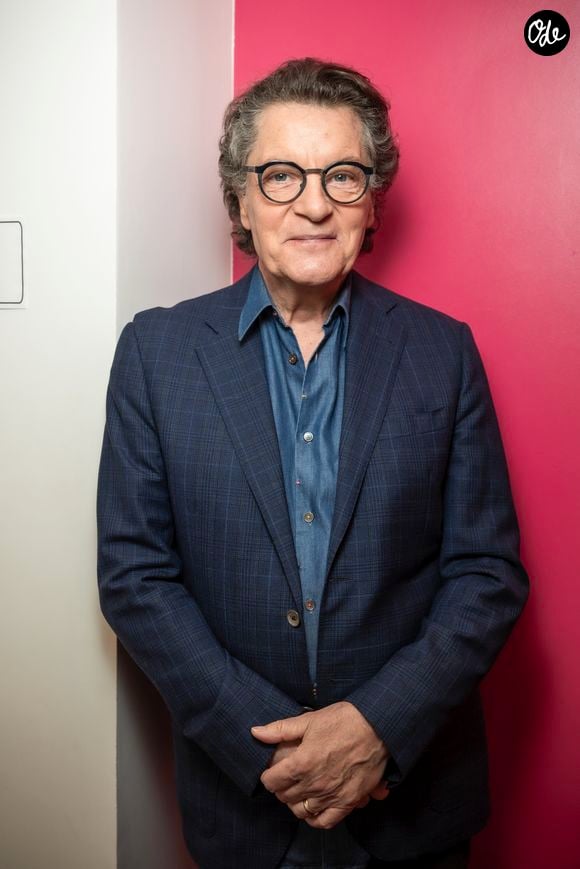 Aurélie, a posté une photo de ses enfants partageant un moment de complicité...

Exclusif - Francis Cabrel en backstage de l'enregistrement de l'émission "Serge Lama, le dernier rappel" présentée par F. Bollaert, diffusée le vendredi 21 novembre 2025 sur France 3 à 21h10, au théâtre Marigny à Paris, France, le 29 avril 2025. © Clovis-Moreau/Bestimage