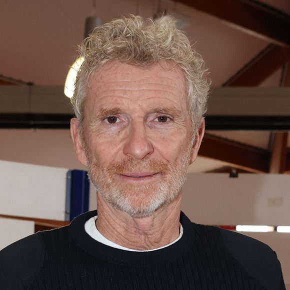 "Que de souvenirs avec toi à Cannes sur Ninja Warrior. Complice caméraman ! RIP Gus", a-t-il ainsi écrit sur Instagram

Denis Brogniart à la Halle Georges Brassens de Brive-la-Gaillarde pour la 43eme Foire du Livre de Brive, le 7 novembre 2025. ©Jean-Marc LHOMER/Bestimage.