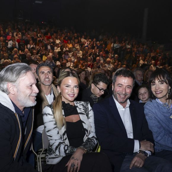 Exclusif - Kelly Vedovelli, Bernard Montiel, Géraldine Maillet et Jean-Michel Maire - Les célèbres personnalités de la télé se sont retrouvés avec bonheur, dans le Sud, à Vallauris Golf-Juan, pour assister à un magnifique show de cabaret, en présence de Mr Le Maire K. Luciano et ses adjoints, heureux de répondre à l'invitation du dynamique Président de l'association "Valoriser Vallauris Golf-Juan", Mr B. Darde, ce passionné d'art et du monde associatif projette également de créer un Musée de Sculpture à ciel ouvert , mêlant Art et Espace Public.  © Jack Tribeca/Bestimage