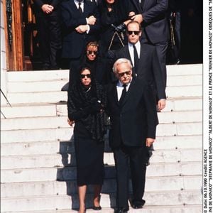 Caroline, Stéphanie et Albert de Monaco avec le prince Rainier aux obsèques de Stefano Casiraghi