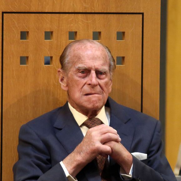 Il a salué la mémoire de son défunt grand-père, le prince Philip, dans une lettre

Le prince Philip, duc d'Edimbourg - La famille royale d'Angleterre lors de la session d'ouverture de l'Assemblée Nationale au Senedd à Cardiff. Le 7 juin 2016
Crédit : Agence / Bestimage