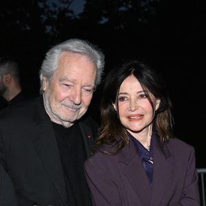 Évelyne Bouix, Pierre Arditi - Arrivées à l'enregistrement de l'émission "Serge Lama le dernier rappel!" au théâtre Marigny à Paris le 29 avril 2025.

© Yehiel Chekroune / Bestimage