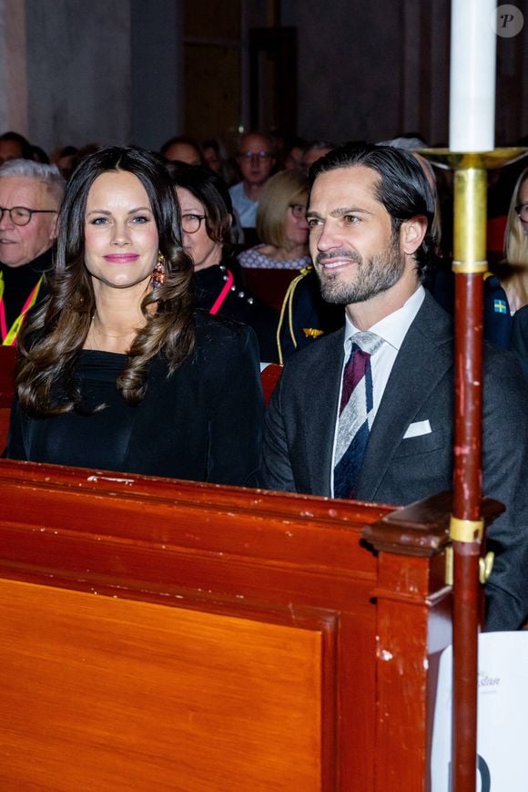 Le prince Carl Philip de Suède et la princesse Sofia assistent au concert de Noël "Jul i Vasastan" (Noël à Vasastan) à l'église Gustaf Vasa de Stockholm le 20 décembre 2024.
@Dana Press / Bestimage