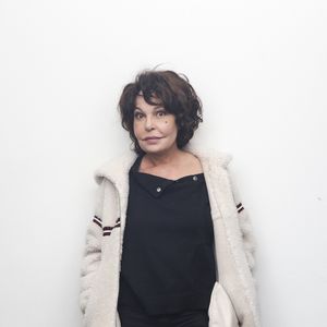 Elle était marraine de l’association Magev (Magie Associative), engagée auprès des publics fragilisés.

Exclusif - Isabelle Mergault - Rendez-vous - Enregistrement de l'émission "100% Logique", présentée par C.Féraud et diffusée le 9 mars sur France 2
Jack Tribeca / Bestimage