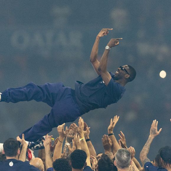 Ousmane Dembélé - Les joueurs du PSG célèbrent leur titre de Champion d'Europe au Parc Des Princes à Paris, le 1er juin 2025.
© Cyril Moreau/Bestimage