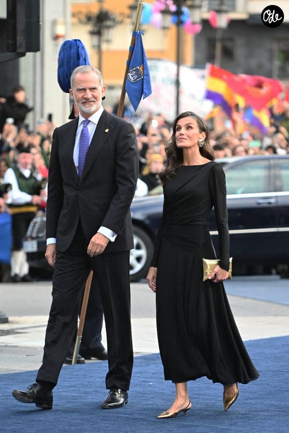 Le roi Felipe VI et la reine Letizia à leur arrivée au Théâtre Campoamor avant la cérémonie de remise des Prix de la Princesse des Asturies 2026, le 23 octobre 2026, à Oviedo (Espagne) - Óscar Ortiz / Europa Press/ABACAPRESS.COM