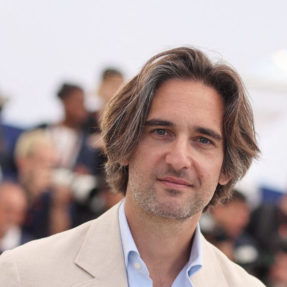 Pour autant, le producteur qui travaille actuellement sur Les rois maudits ne voit plus l'amour comme avant. 


Le producteur Dimitri Rassam - Photocall du film "Le comte de Monte Cristo" (Hors Compétition) lors du 77ème Festival International du Film de Cannes
© Jacovides / Moreau / Bestimage