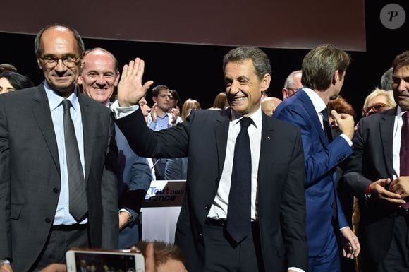 Eric Woert, Nicolas Sarkozy, François Baroin et Christian Jacob - Meeting "Tout pour la France" de Nicolas Sarkozy au Zénith de Paris, France, le 9 octobre 2016. 

© Lionel Urman/Bestimage
