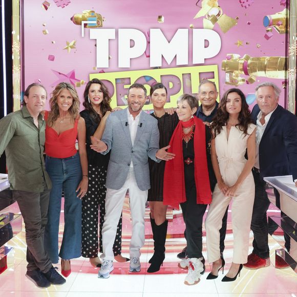 Une ancenienne chroniqueuse de Touche pas à mon poste est devenue maman pour la troisième fois. 
Exclusif - Philippe Candeloro, Rachel Bourlier, Sophie Coste, Bernard Montiel, Deborah Tordjman, Isabelle Morini-Bosc, Laurent Fontaine, Francesca Antoniotti, Jean-Michel Maire sur le plateau de l'émission TPMP People, enregistrée le 1er juin, présentée par B.Montiel sur C8 à Paris, France. © Jack Tribeca/Bestimage