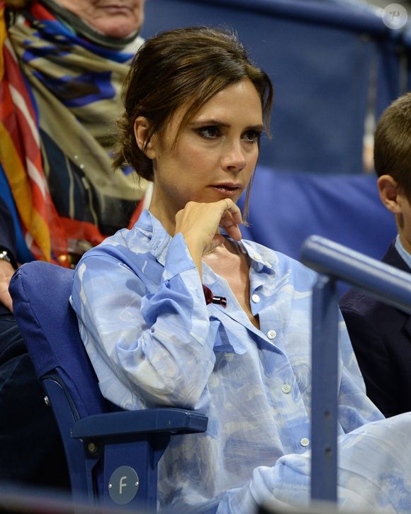 Victoria Beckham et son fils Romeo Beckham assistent au match de tennis Madison Keys contre Elise Mertens au US Open Tennis 2017 à New York, le 29 août 2017 Backgrid USA / Bestimage