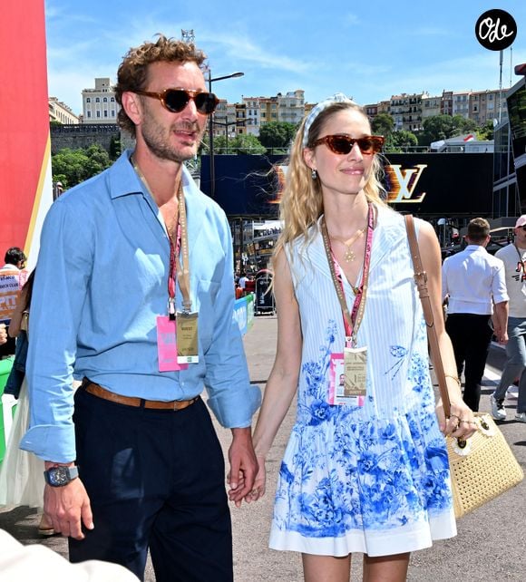 Il s'agit de l'une des robes qu'elle portait à son mariage ! 

Pierre Casiraghi et sa femme Béatrice Borroméo dans les paddocks du Formula 1 Louis Vuitton Grand Prix de Monaco 2026, à Monte Carlo, Monaco, le 6 juin 2026. © Bruno Bebert/Bestimage