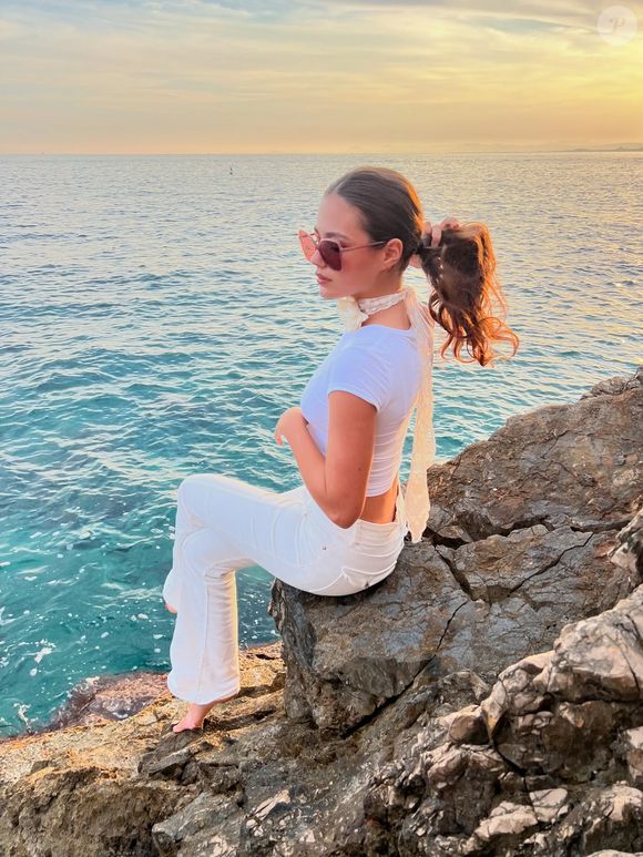 Manon Mateus, Instagram