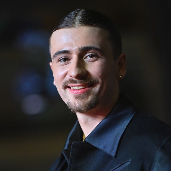 Le lauréat de la Star Academy 2023, Pierre Garnier, assiste au photocall de la 27e édition des NRJ Music Awards, le 31 octobre 2025 à Cannes, France.  
Photo par Franck Castel/ABACAPRESS.COM
