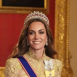 Kate Middleton était présente pour le banquet organisé au château de Windsor.

Kate Middleton lors du banquet d'Etat organisé pour Donald et Melania Trump au château de Windsor. © PA Photo/ Bestimage