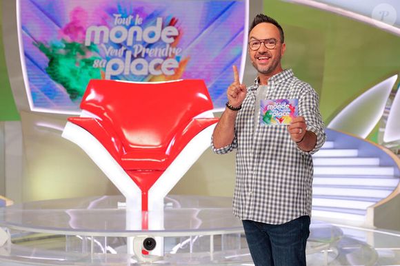 Jarry présentateur de "Tout le monde veut prendre sa place", sur France 2