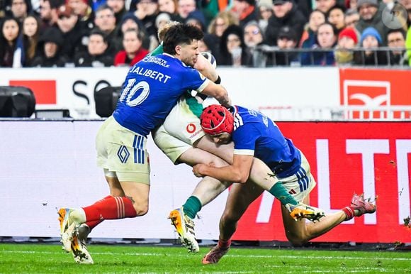Matthieu Jalibert (France) Louis Bielle-Biarrey (France) - Match d'ouverture du Tournoi des six nations : France-Irlande (36-14) au Stade de France à Saint-Denis le 5 février 2026. Baptiste Autissier /PsnewZ / Bestimage
